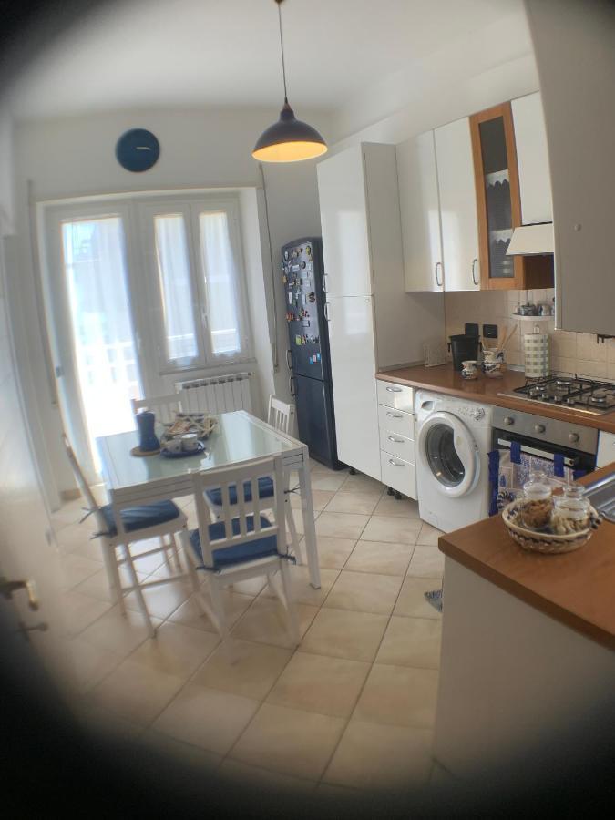 Appartamento Sul Porto Nettuno Exterior foto